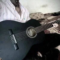 گیتار مشکی مات