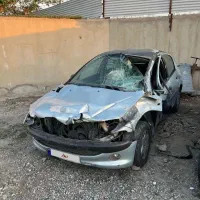 پژو۲۰۶ تصادفی مدل۸۲