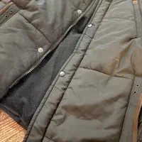 کاپشن|لباس|گرگان, |دیوار