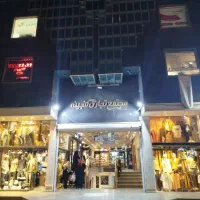 ۱۴ متر مغازه تجاری با سند عرصه و اعیان|فروش مغازه و غرفه|قم, صفائیه|دیوار