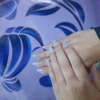 کاشت ناخن و ترمیم ناخن