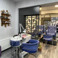 اجاره ی صندلی ناخن و مژه در سالن بی حاشیه|اجارهٔ دفتر کار، اتاق اداری، مطب|تهران, نازی‌آباد|دیوار