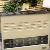 بخاری گازی بزرگ ۱۶ هزار|بخاری، هیتر، شومینه|خوی, |دیوار