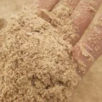 خاک‌اره خشک چوب جنگلی،
