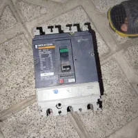 تابلو برق صنعتی با تمام وسایل کلید وکنتکتور|فروشگاه و مغازه|شیراز, ترمینال باربری|دیوار