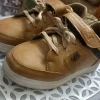 کفش شیک پسرانه سایز۳۴|کفش و لباس بچه|بروجرد, |دیوار