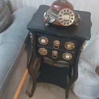 میز تلفن و تلفن