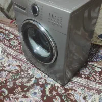 لباسشویی  بسیار تمیز|ماشین لباسشویی و خشک‌کن لباس|تولم شهر, |دیوار