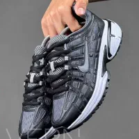 کفش کتانی p6000