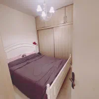 سرویس خواب در حد|تخت و سرویس خواب|قدس, شهر‌قدس|دیوار