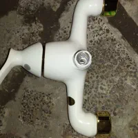 انواع اتصالات آب گرم وسرد. ده تا لامپ ال ای دی. د