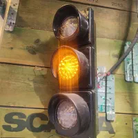 چراغ راهنمایی