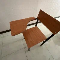 صندلی دانشجویی