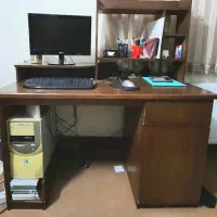 میز تحریر و کامپیوتر چوبی