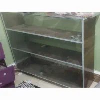 ویترین چوب شیشه ای