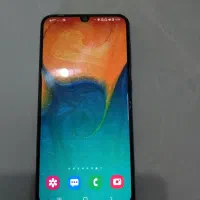 سامسونگ Galaxy A30 با حافظهٔ ۶۴ گیگابایت