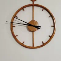 ساعت چوبی مینیمال