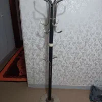 چوب لباسی ایستاده