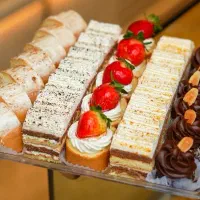 شیرینی رولت خامه ای