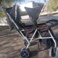 کالسکه دو قلو تر تمیز کاملا سالمه