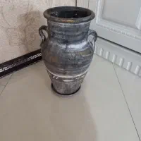 گلدان بزرگ با زیر گلدانی طرح پتینه  طوسی