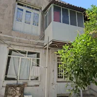 خانه حیاط دار دوطبقه دربست خیابان علی کاظمی