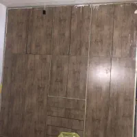 کمددیواری ودرب چوبی