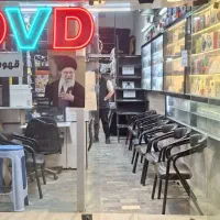 همکارآقا‌یاخانم‌درکافی‌نت‌وهمکار‌خانم‌برای حسابدار