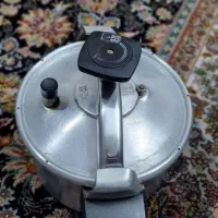 زود پز سب|ظروف پخت‌وپز|تهران, آهنگ|دیوار