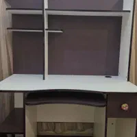 میز کامپیوتر