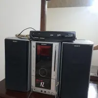 ضبط و دو عدد باند sony