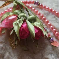 تسبیح با گل روبانی|زیورآلات و اکسسوری|لاران, |دیوار