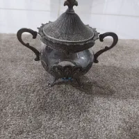 قندان