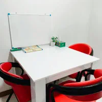 میز سالم به همراه دو صندلی