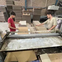 استخدام نیروی ماهر برای کار در کارتن سازی