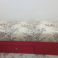 تخت یک نفره  چوبی  در حد نو