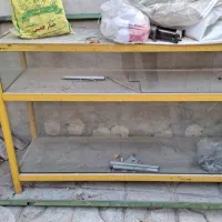 ویترین فلزی