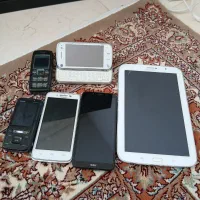 تعدادی گوشی موبایل