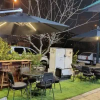 چتر و سایبان پایه کنار اهنی و چوبی