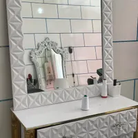 دو عدد اینه وکنسول