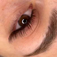 دوره کامل آموزش مژه کاری با پشتیبانی