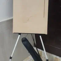 پایه تخته شاسی و بوم نقاشی