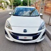 مزدا 3 فول  بی رنگ بدون کوچیکترین خطوخش سالم تمیز