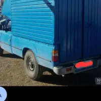 راننده با نیسان از خودش