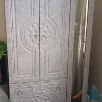 کمد جادار جالباسی سه کشو جادار با طبقه تمیز سالم|جاکفشی، کمد، دراور|کرج, شاهین‌ویلا|دیوار