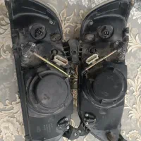 یک جفت چراغ جلوی پرایددرحدنو