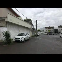 مغازه ۷۰ متری با دو درب و محوطه باز با درب مستقل