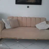 مبل و میز ناهارخوری