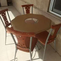 میز و صندلی چوب و فلز