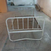 تخت فلزی فنری سالم قدیمی سنگین